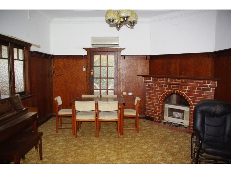 101 Simpson Street, Wellington NSW 2820