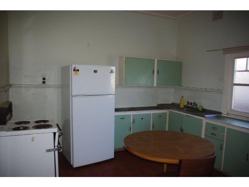 101 Simpson Street, Wellington NSW 2820