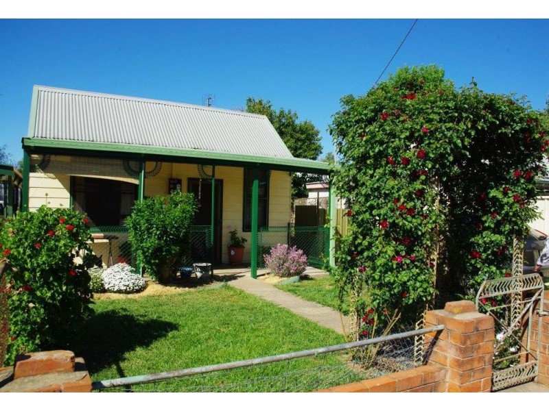 29 Gobolion Street, Wellington NSW 2820