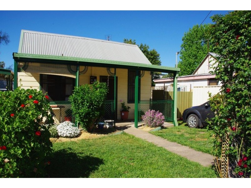 29 Gobolion Street, Wellington NSW 2820