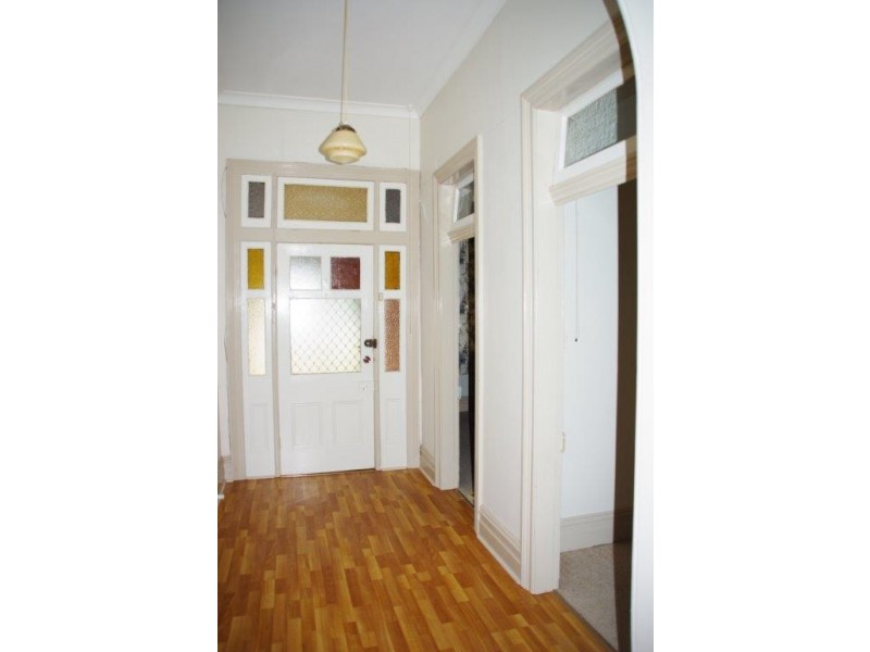 87 Simpson Street, Wellington NSW 2820