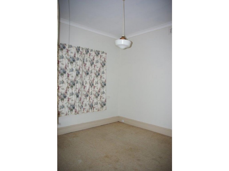 87 Simpson Street, Wellington NSW 2820