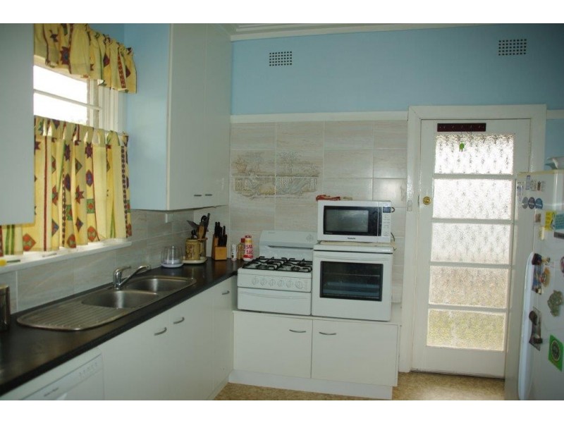 131 Arthur Street, Wellington NSW 2820