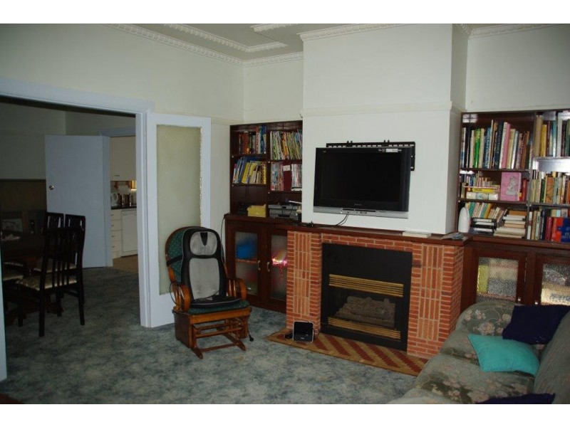 131 Arthur Street, Wellington NSW 2820