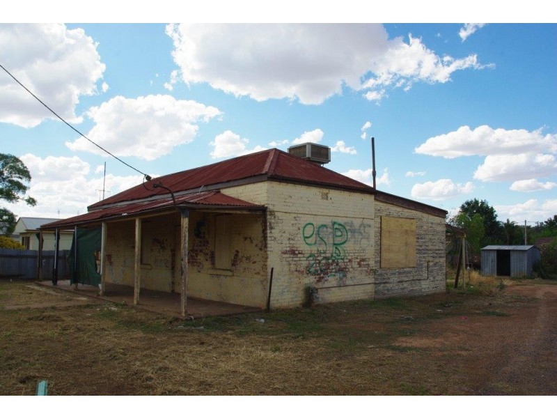 130 Whiteley Street, Wellington NSW 2820