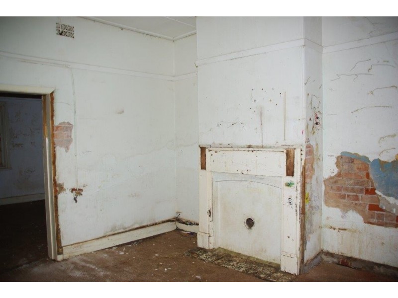 130 Whiteley Street, Wellington NSW 2820