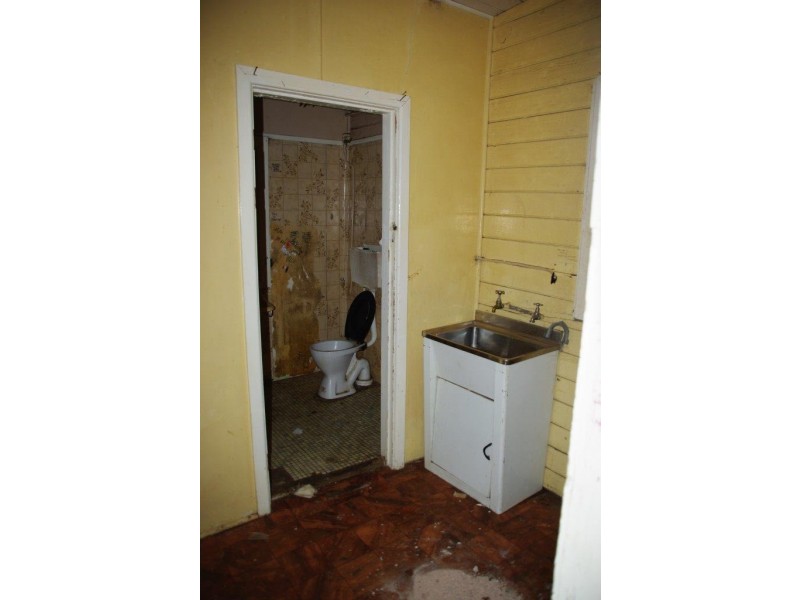 130 Whiteley Street, Wellington NSW 2820