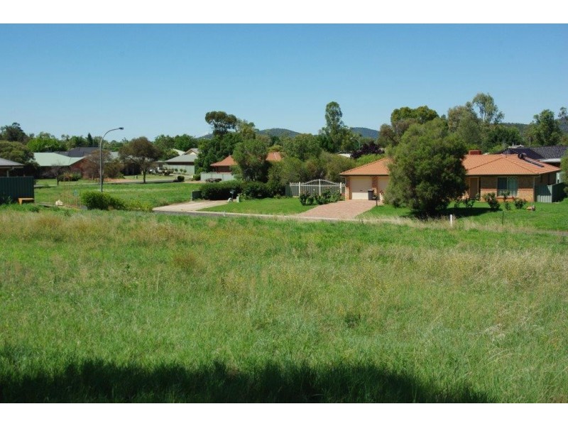16 Melaleuca Drive, Montefiores NSW 2820