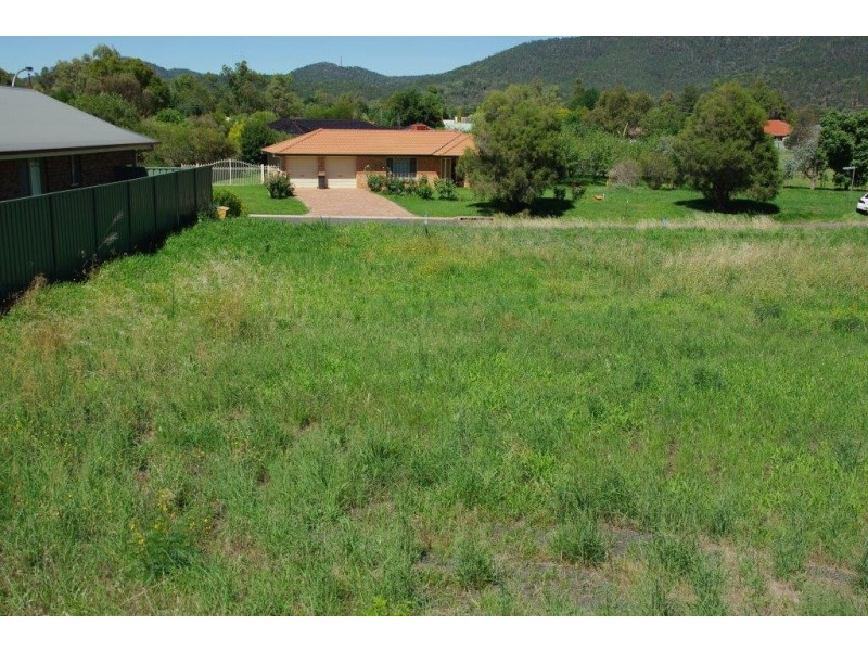 16 Melaleuca Drive, Montefiores NSW 2820