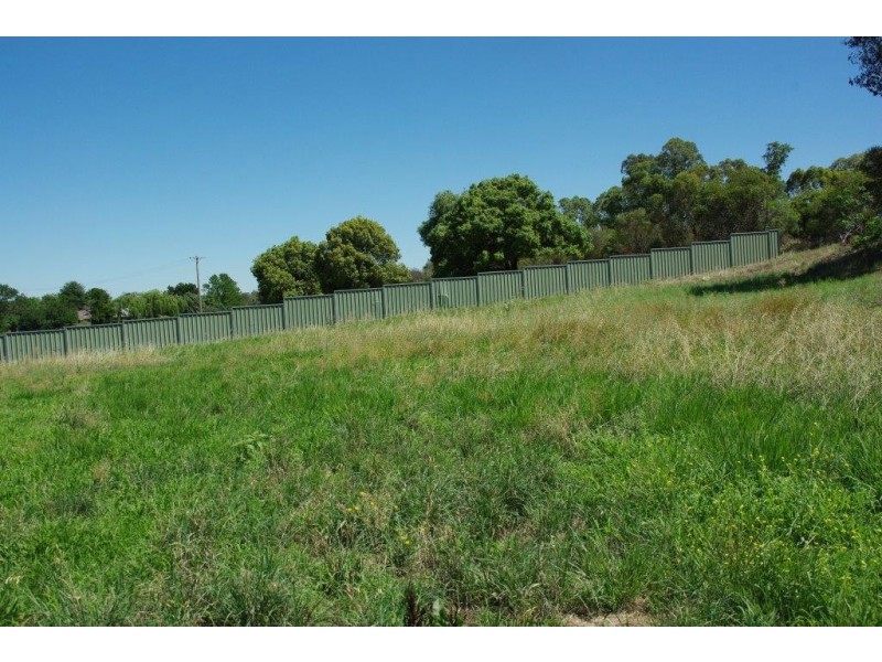 16 Melaleuca Drive, Montefiores NSW 2820