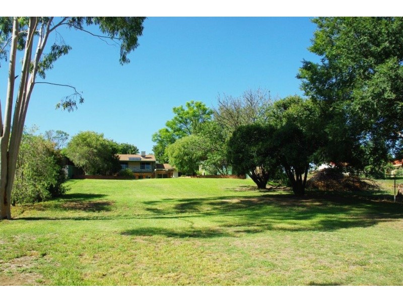 92 Gobolion Street, Wellington NSW 2820