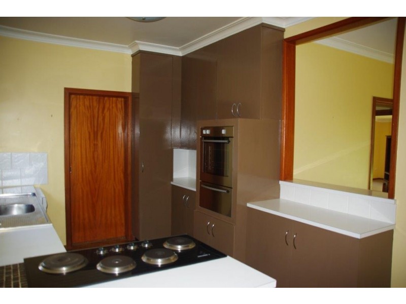 92 Gobolion Street, Wellington NSW 2820