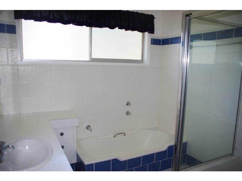 92 Gobolion Street, Wellington NSW 2820