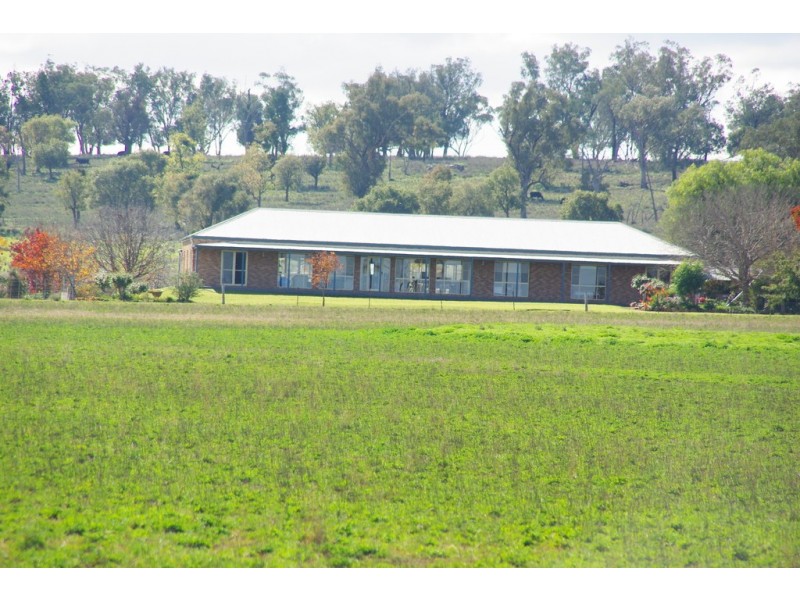 372 Kurrajong Road, Binnaway NSW 2395