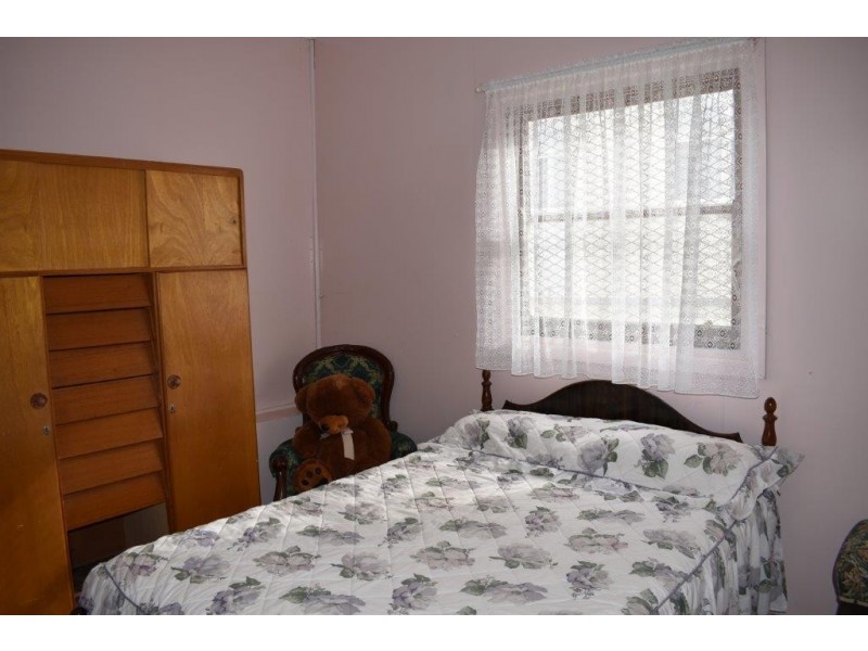 23 Forbes Street Yeoval via, Wellington NSW 2820