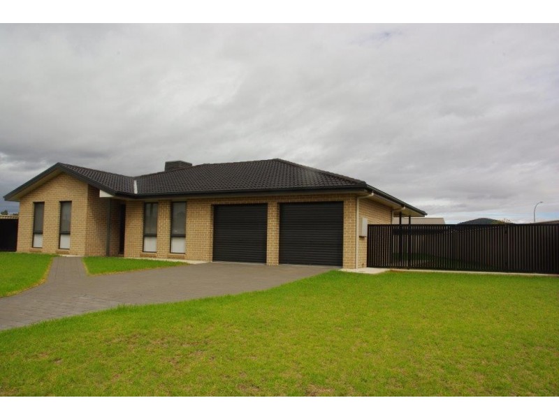 10 King Street Montefiores via, Wellington NSW 2820