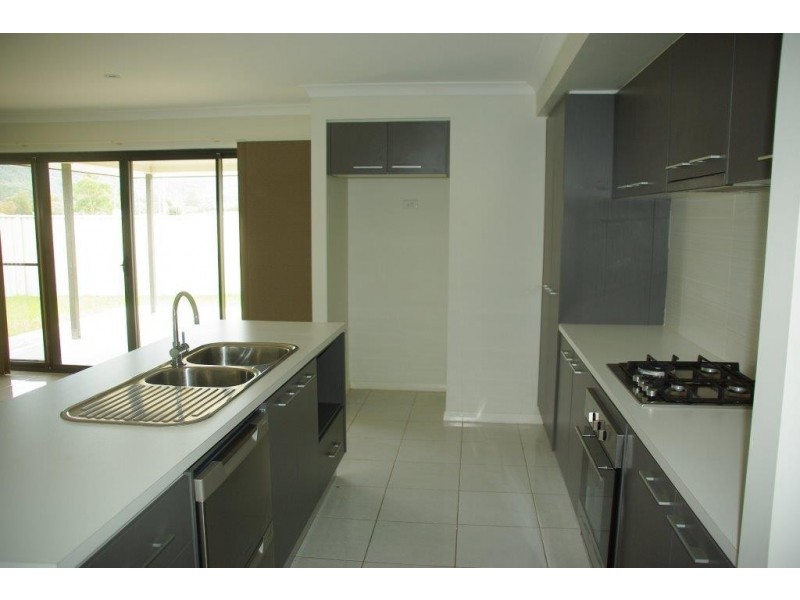 10 King Street Montefiores via, Wellington NSW 2820
