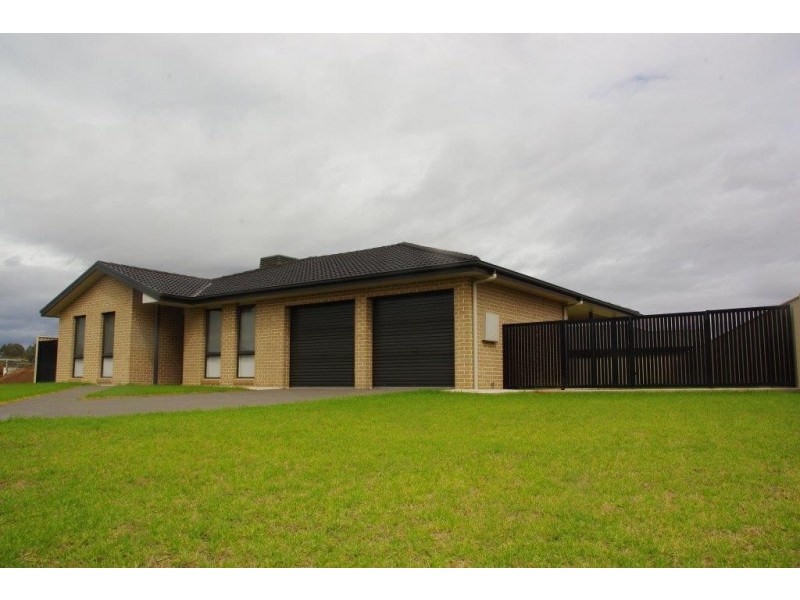 10 King Street Montefiores via, Wellington NSW 2820