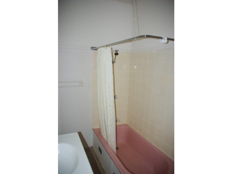 82 Warne Street, Wellington NSW 2820