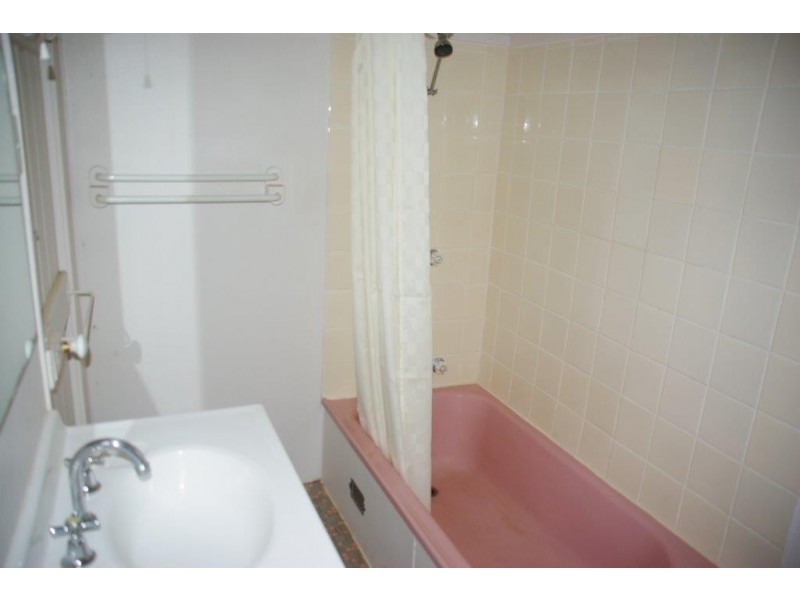 82 Warne Street, Wellington NSW 2820