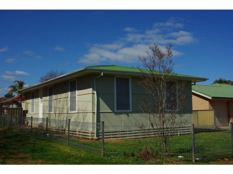 82 Pierce Street, Wellington NSW 2820