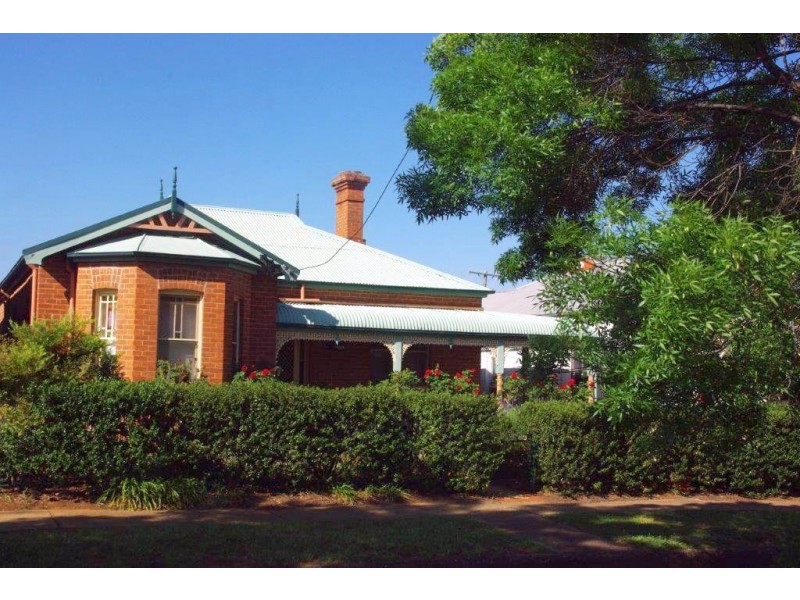 21 Maxwell Street, Wellington NSW 2820