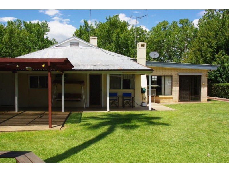 26 Whiteley Street, Wellington NSW 2820