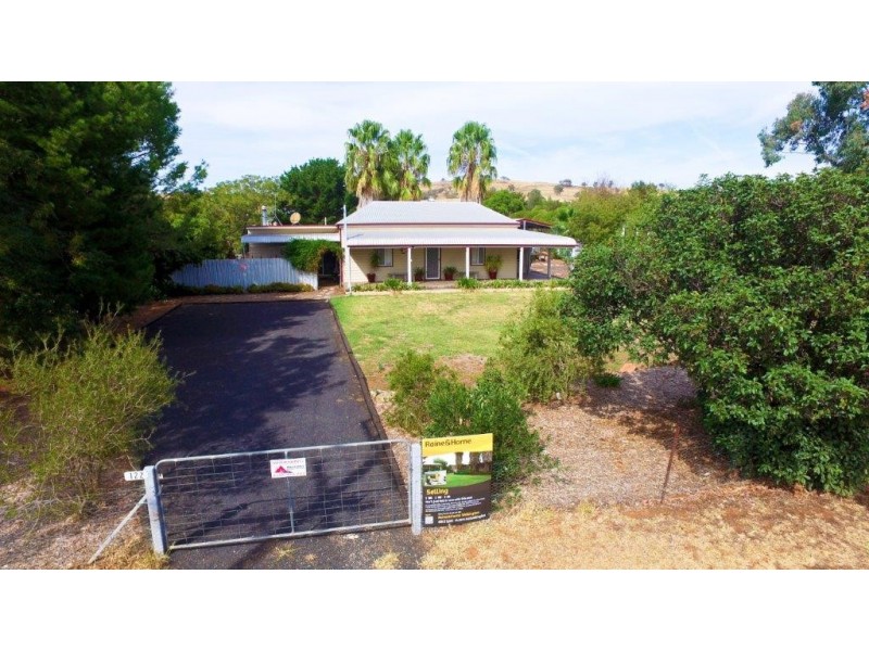 122 Falls Road, Wellington NSW 2820