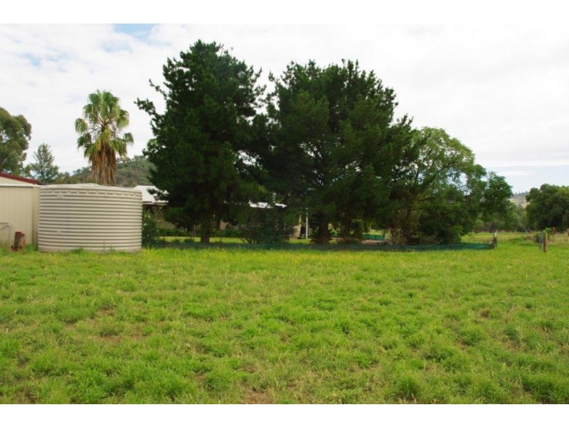 122 Falls Road, Wellington NSW 2820