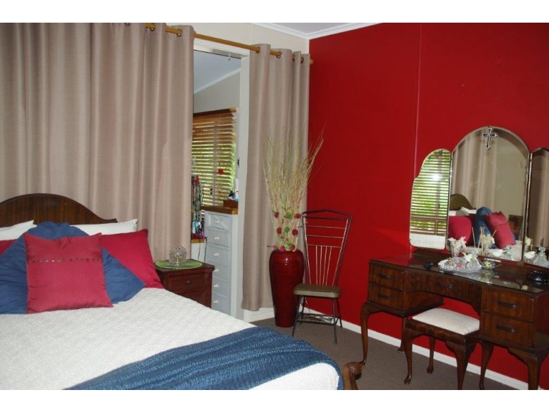 122 Falls Road, Wellington NSW 2820