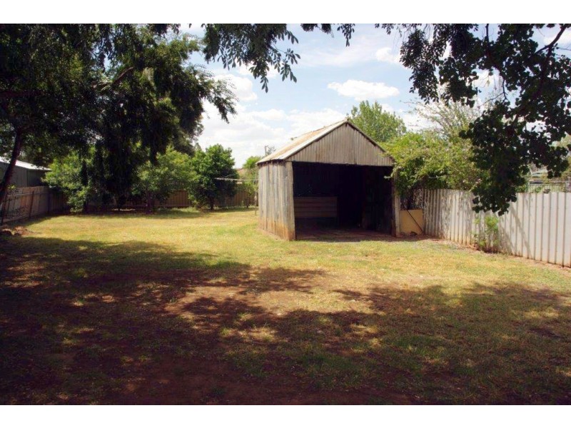 126 Warne Street, Wellington NSW 2820