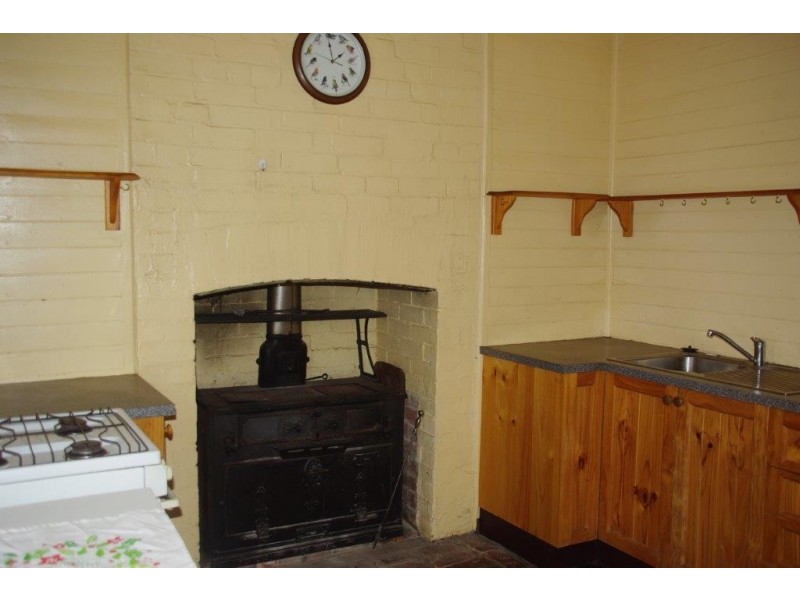 126 Warne Street, Wellington NSW 2820