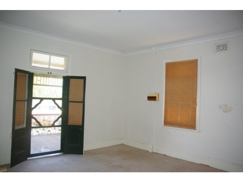 44 Warne Street, Wellington NSW 2820