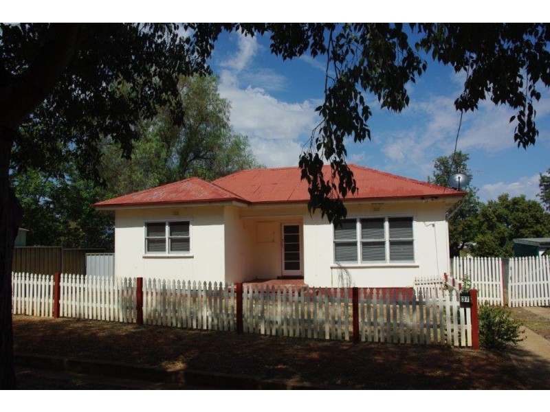 37 Short Street, Wellington NSW 2820