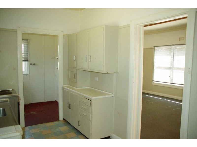 37 Short Street, Wellington NSW 2820