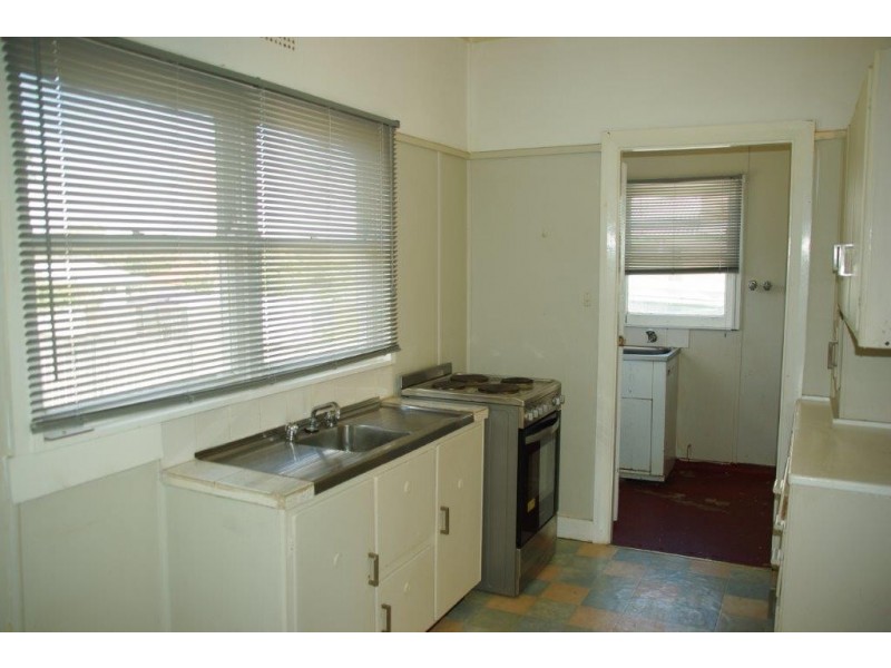 37 Short Street, Wellington NSW 2820