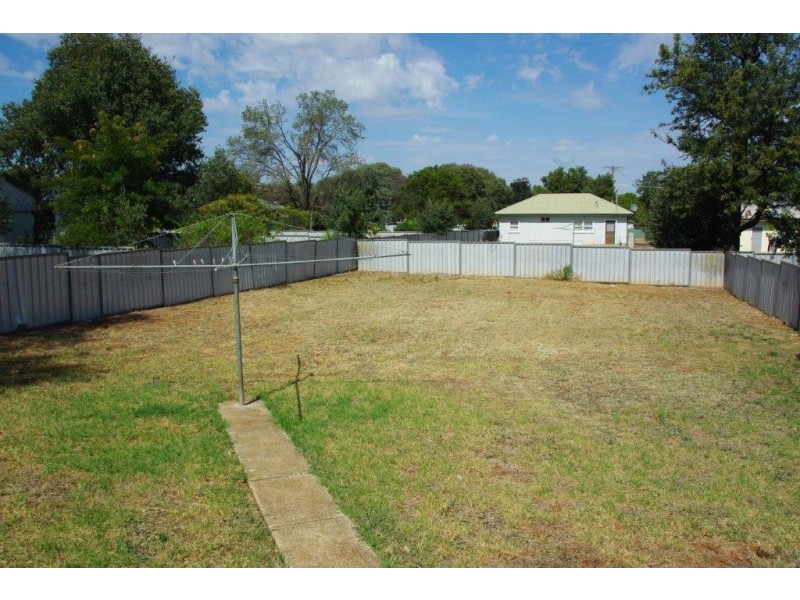 37 Short Street, Wellington NSW 2820