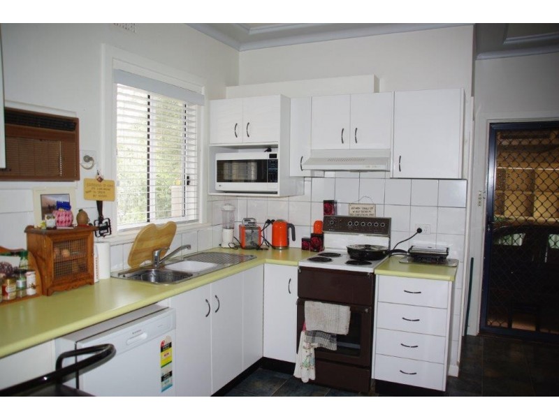 121 Warne Street, Wellington NSW 2820