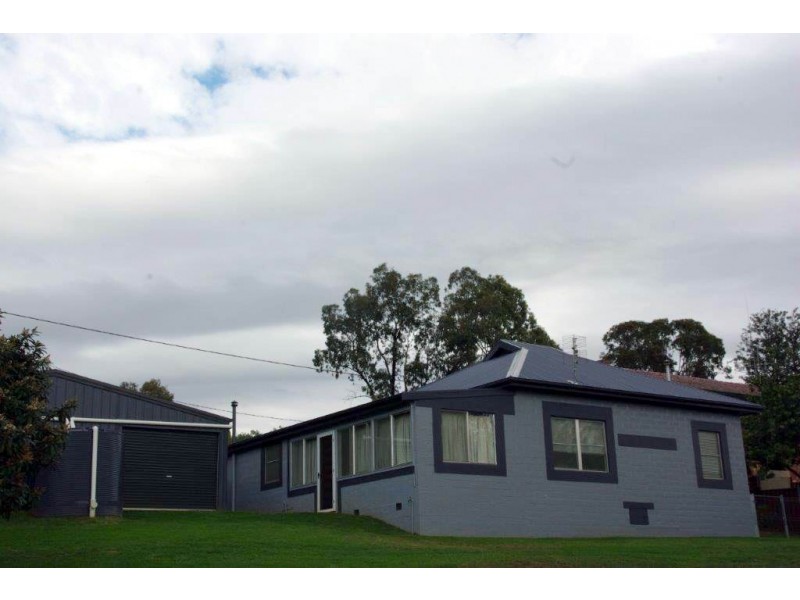 6 Riverview Avenue, Wellington NSW 2820