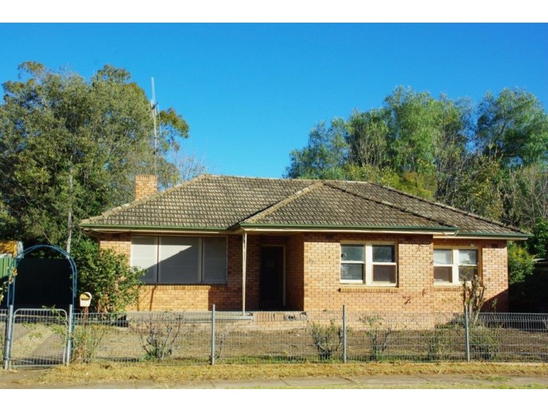 35 Gobolion Street, Wellington NSW 2820