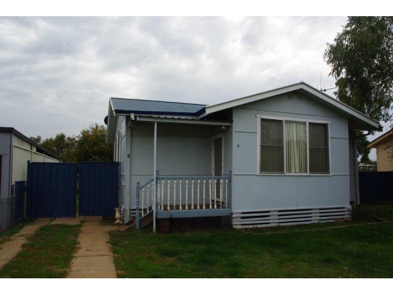 6 Glasson Street, Wellington NSW 2820