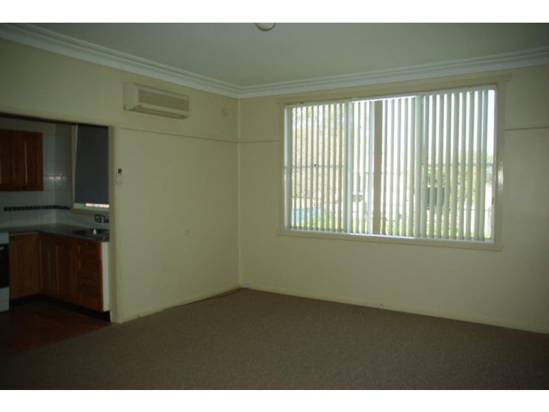 6 Glasson Street, Wellington NSW 2820