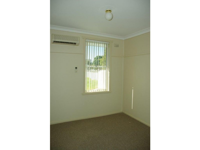 6 Glasson Street, Wellington NSW 2820