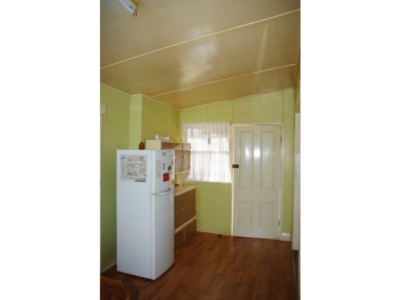 8 Warne Street, Wellington NSW 2820