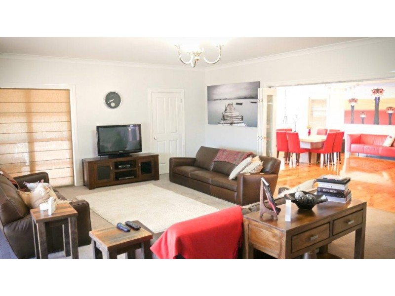 2 Bushrangers Creek Road, Wellington NSW 2820