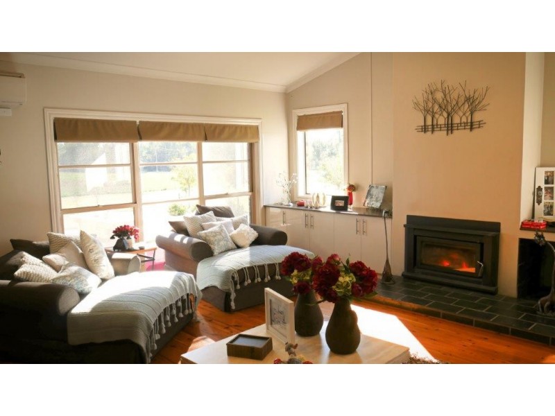 2 Bushrangers Creek Road, Wellington NSW 2820