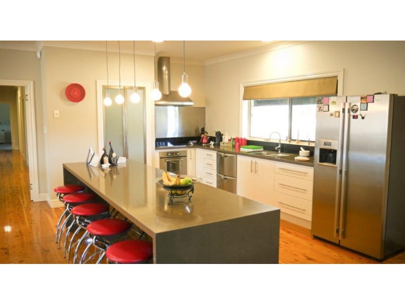 2 Bushrangers Creek Road, Wellington NSW 2820