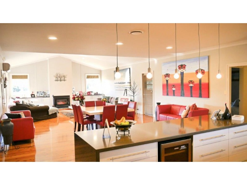 2 Bushrangers Creek Road, Wellington NSW 2820