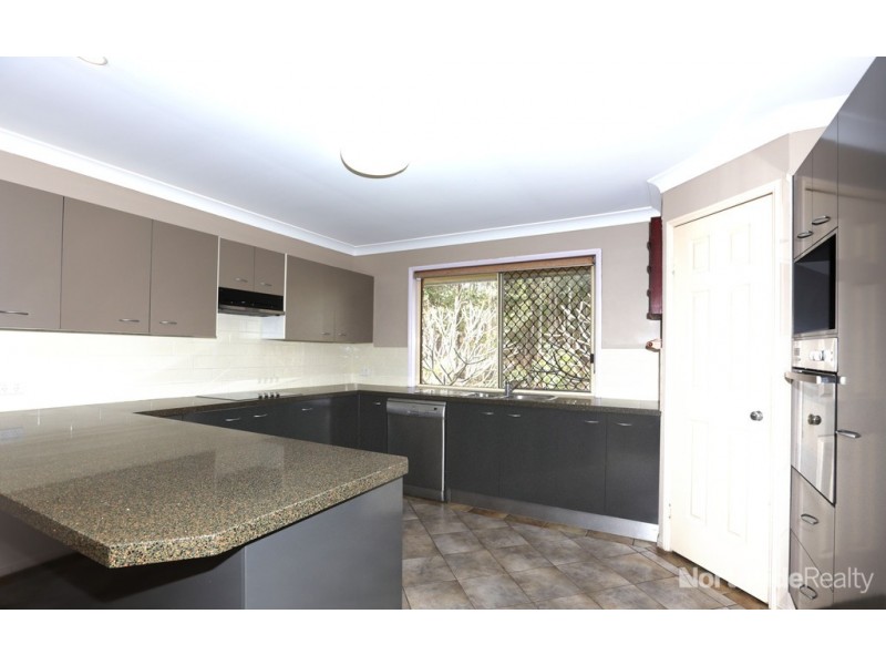 8 Yellowjack Crescent, Albany Creek QLD 4035