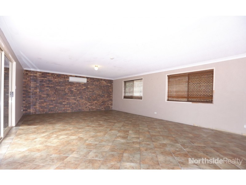 8 Yellowjack Crescent, Albany Creek QLD 4035